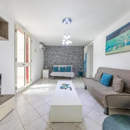 Seaside Modern For 8 * Gallipolli