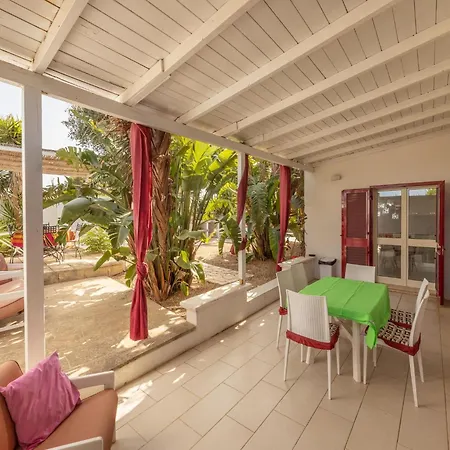 Seaside Modern For 8 Villa Gallipolli