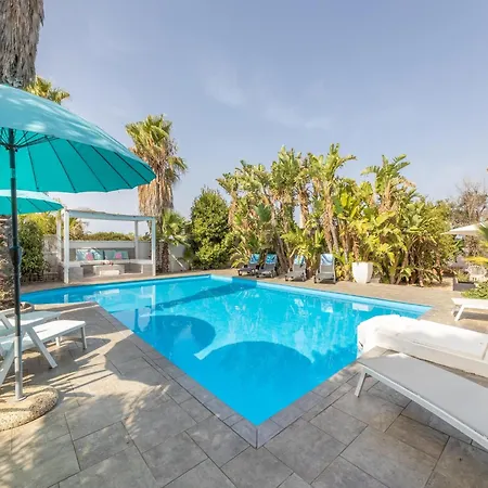 Seaside Modern For 8 Villa *