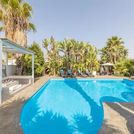 Seaside Modern For 8 Villa *