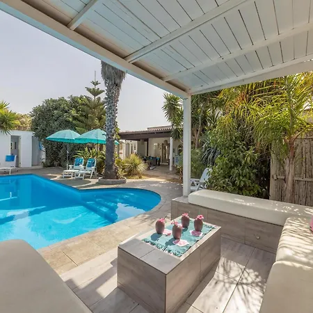 Villa Seaside Modern For 8 *