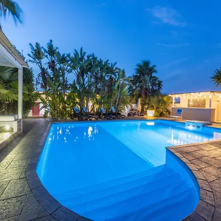 Seaside Modern For 8 * Gallipolli